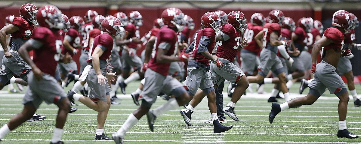 Alabama Crimson Tide Takes On Oklahoma Sooners The Alabama