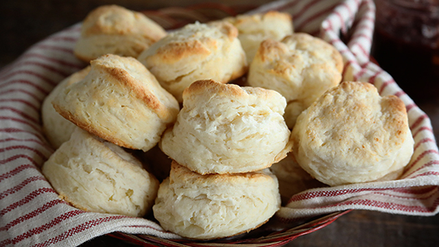 Recipe: Easy Buttermilk Biscuits : The Alabama Weather Blog