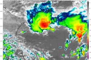 Sunday Morning Update on the Tropics: System Trying to Get Its Act Together Off Coast of Carolinas; Gordon Still With Us