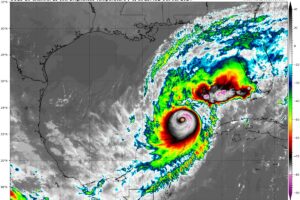 7pm CDT Milton Update: Pressure Has Dropped to 902 mb