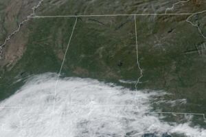 Midday Nowcast: Sunshine and Blue Sky for the Northern Two-Thirds of Alabama